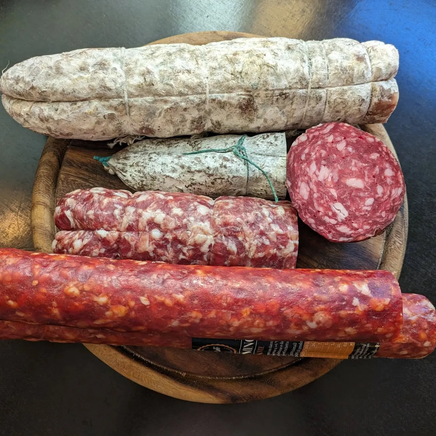 Mėsos užkandžių lenta